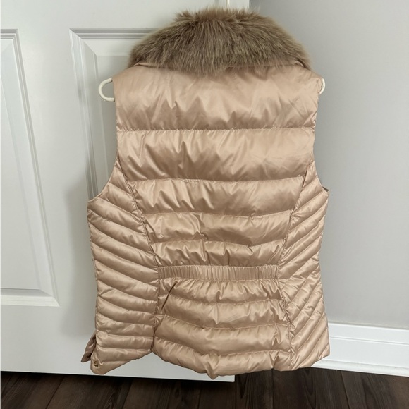Talbots high shine faux fur vest EUC size large cream/sand color - Picture 2 of 6